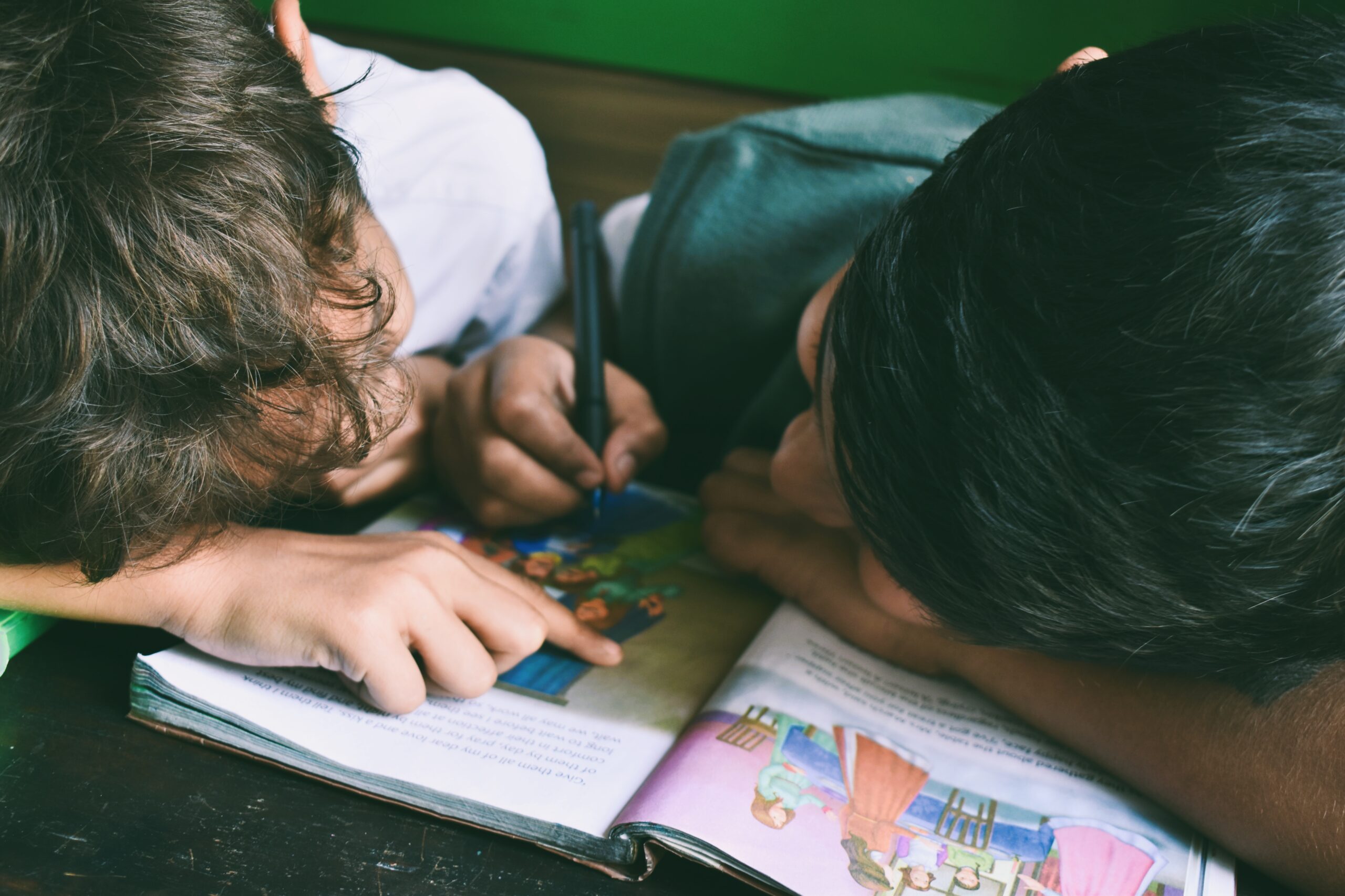 andrew-ebrahim-zRwXf6PizEo-unsplash (1)